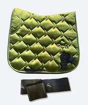 Green horse saddle pad with elastic training bands – 